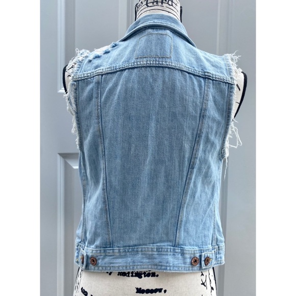 NWOT &Denim Light Wash Denim Jean Vest - Picture 4 of 5